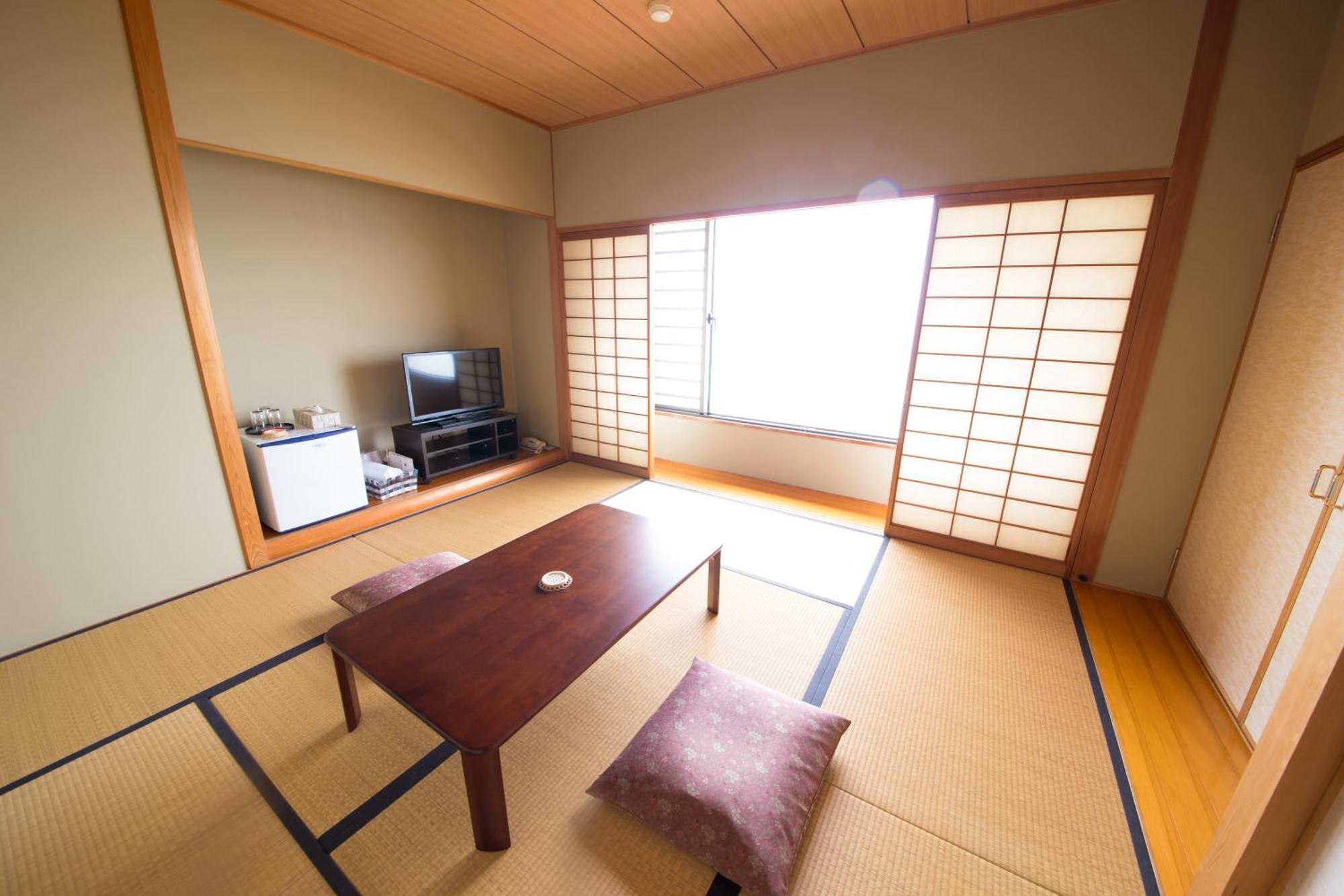 Sea Aiga Kaigetsu Hostel Sumoto Exterior photo