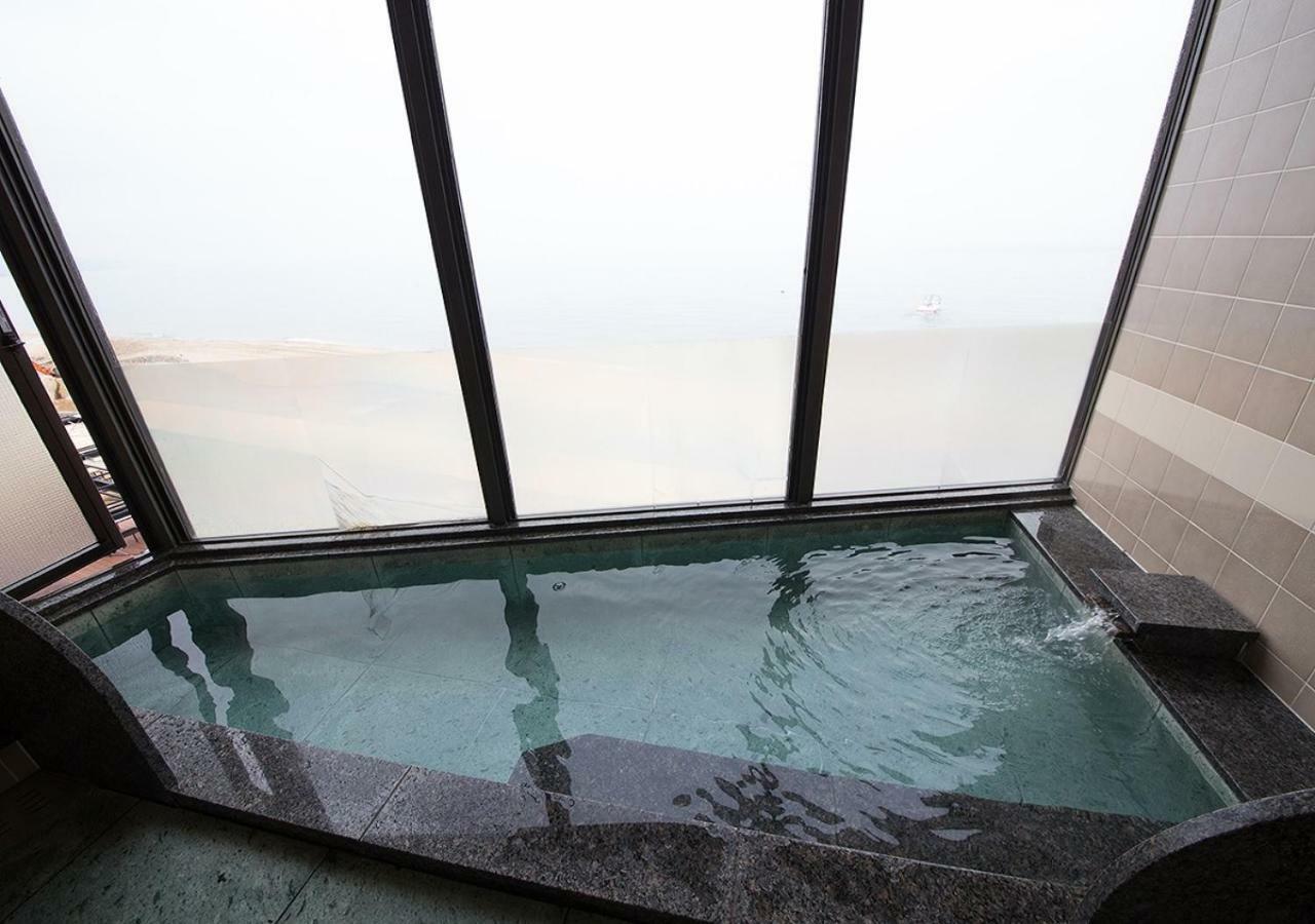 Sea Aiga Kaigetsu Hostel Sumoto Exterior photo